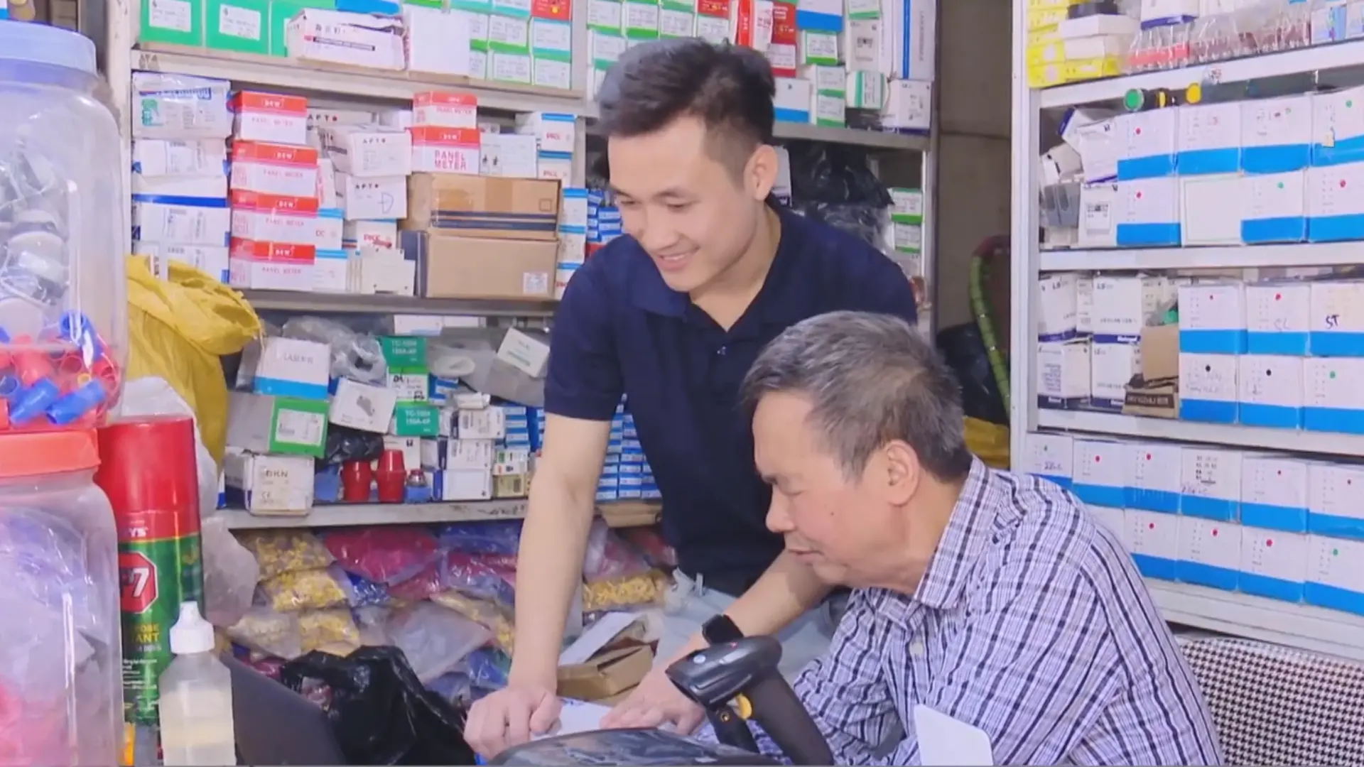 Cùng hộ kinh doanh gỡ khó với hóa đơn điện tử